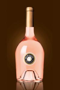 La cuvée Miraval 2012 issue des vignes appartenant au couple Jolie-Pitt s’est vendue en quelques heures sur internet.