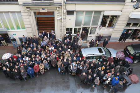 Une minute de silence a été observée par le personnel du Groupe France Agricole, jeudi midi, en hommage aux victimes de l’attentat contre Charlie Hebdo.