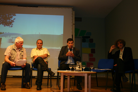 De droite à gauche : Serge Le Doaré, Franck Guéhennec, Denis Ramspacher (FDSEA Bas Rhin), Christophe Hamon (Breiz Europe)